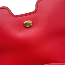 将图像加载到图库查看器中，BURBERRY TB Shoulder Bag Red Leather
