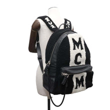 将图像加载到图库查看器中，MCM Logo Backpack Black/White Mouton Leather
