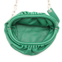 将图像加载到图库查看器中，Bottega Veneta The ChainPouch Shoulder Bag Green651445 Leather
