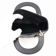 将图像加载到图库查看器中，Dior Lady Dior BlackM0505ONGE_M900 Lambskin Size Mini
