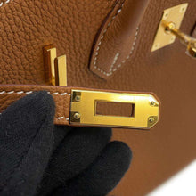 Load image into Gallery viewer, HERMES Birkin Gold Togo Leather Size 25
