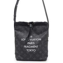 将图像加载到图库查看器中，LOUIS VUITTON Nano bag NoirM43418 Monogram Eclipse
