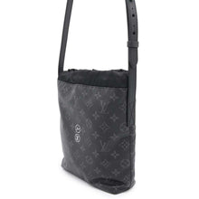 将图像加载到图库查看器中，LOUIS VUITTON Nano bag NoirM43418 Monogram Eclipse
