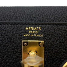 Load image into Gallery viewer, HERMES Kelly Retourne Black Togo Leather Size 25
