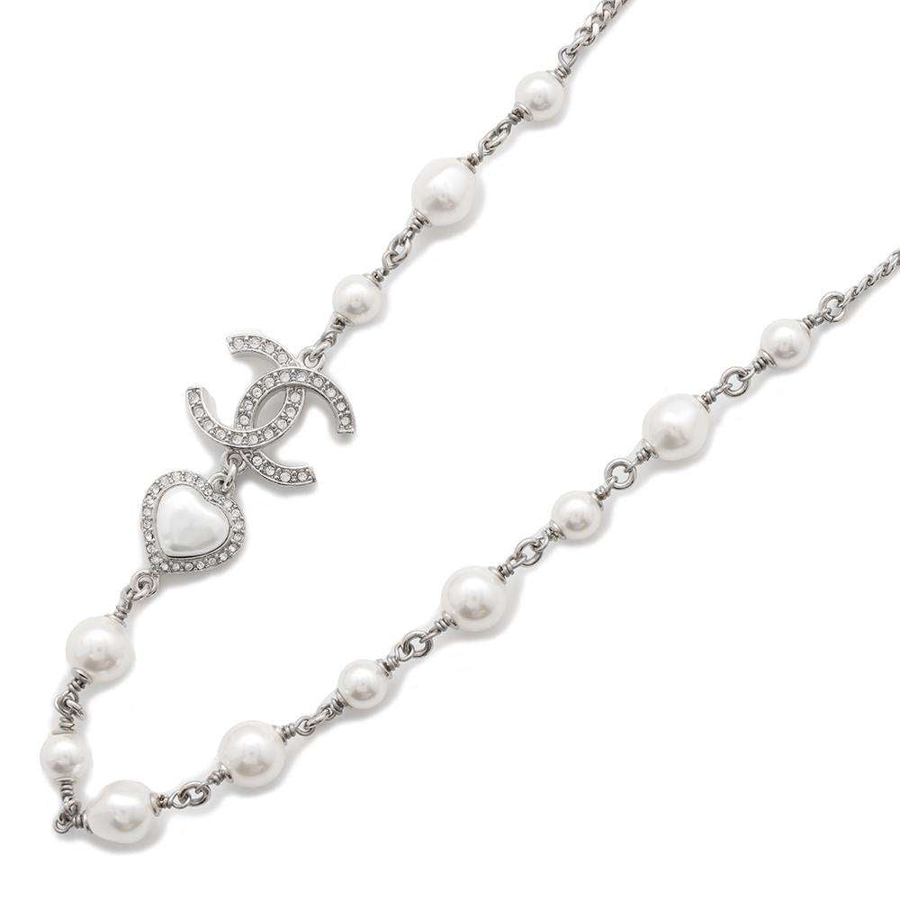 CHANEL CC Logo Heart Necklace SilverABB616 Faux Pearl  Rhinestone Metal