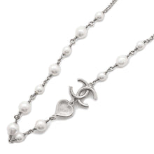 将图像加载到图库查看器中，CHANEL CC Logo Heart Necklace SilverABB616 Faux Pearl  Rhinestone Metal
