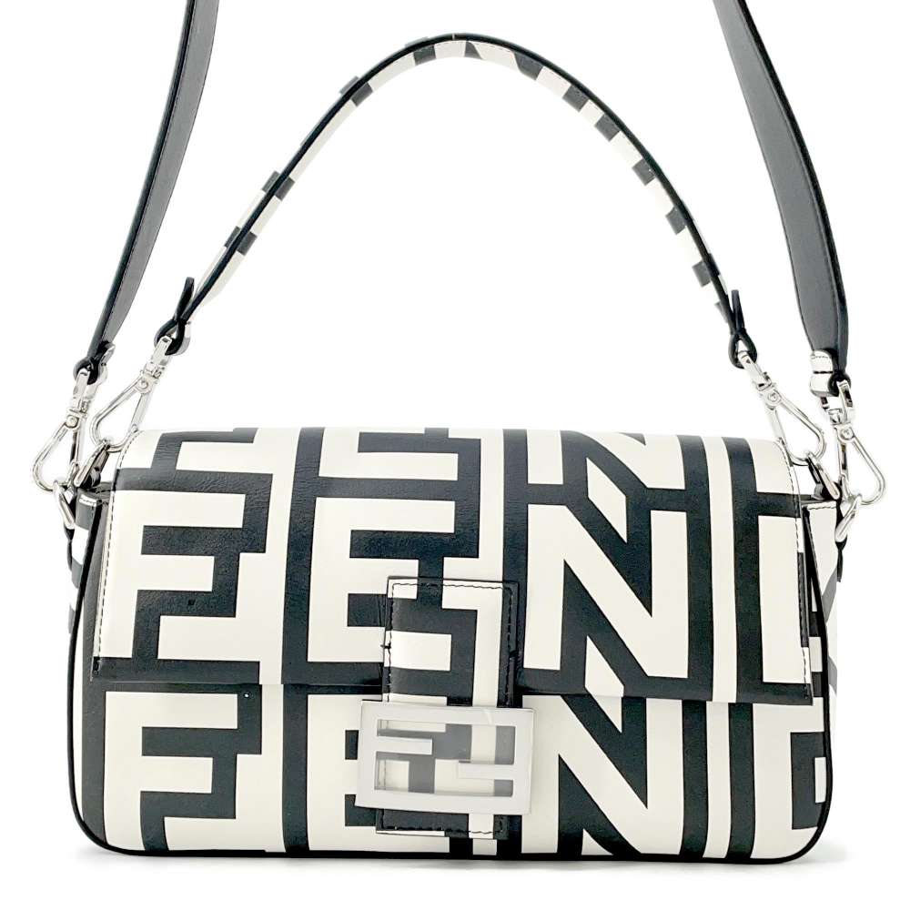 FENDI Mamma Bucket ROMA Marc Jacobs collaboration White/Black8BR600 Leather