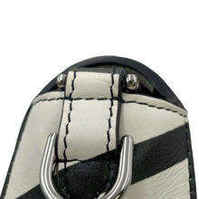 将图像加载到图库查看器中，FENDI Mamma Bucket ROMA Marc Jacobs collaboration White/Black8BR600 Leather
