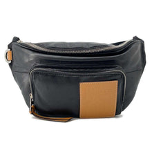 将图像加载到图库查看器中，LOEWE Puffy Crossbody Bag Black335.73.W75 Leather
