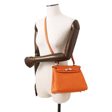 Load image into Gallery viewer, HERMES Kelly Retourne Orange Togo Leather Size 25
