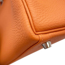 Load image into Gallery viewer, HERMES Kelly Retourne Orange Togo Leather Size 25
