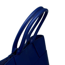 Load image into Gallery viewer, Bottega Veneta MAXI INTRECCIATO THE ARCO Navy756682 Leather Size Medium
