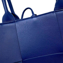 将图像加载到图库查看器中，Bottega Veneta Arco Tote Bag Blue652867 Lambskin Size Small
