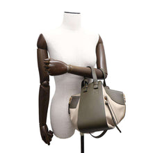 Load image into Gallery viewer, LOEWE hammock Khaki/IvoryA538S35X194366 Leather Size Small
