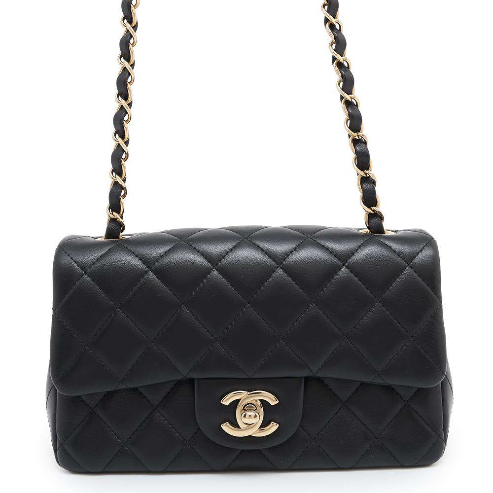 CHANEL Matelasse ChainShoulder Bag BlackA69900 Lambskin Size 20