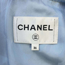 Load image into Gallery viewer, CHANEL Setup Short Sleeve Jacket Size 36 BlueP76682 Tweed
