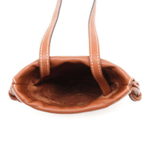 将图像加载到图库查看器中，CELINE Cuir Triomphe Drawstring Mobile Pouch Tan10L163ETK Lambskin
