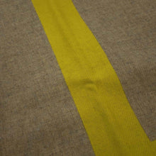 将图像加载到图库查看器中，HERMES Cashmere Scarf Casaque Grand Mall Jaune/Beige Cashmere100%
