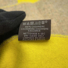 将图像加载到图库查看器中，HERMES Cashmere Scarf Casaque Grand Mall Jaune/Beige Cashmere100%
