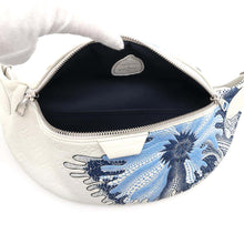 Load image into Gallery viewer, LOUIS VUITTON LVxYK Maxi Bumbag BlancM21680 Taurillon
