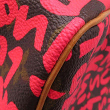 将图像加载到图库查看器中，LOUIS VUITTON Speedy Fuchsia/BrownM93704 Monogram・Graffiti Size 30
