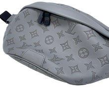 Load image into Gallery viewer, LOUIS VUITTON Discovery・Bumbag GrisM46108 Monogram Shadow Size PM
