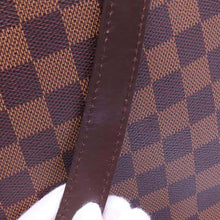 将图像加载到图库查看器中，LOUIS VUITTON Vavin RedN51169 Damier Ebene Canvas Size GM
