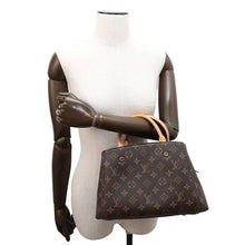 将图像加载到图库查看器中，LOUIS VUITTON Montaigne BordeauxM41055 Monogram Size BB
