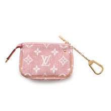 将图像加载到图库查看器中，LOUIS VUITTON Micro Pochette Accessoires Pink/WhiteM81176 Monogram・Jacquard Denim
