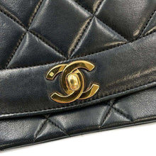 将图像加载到图库查看器中，CHANEL Diana Matelasse ChainShoulder Bag BlackA01165 Lambskin
