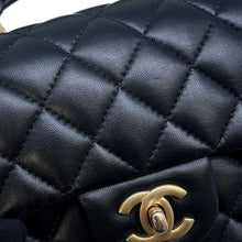 将图像加载到图库查看器中，CHANEL Matelasse Top Handle Flap Bag BlackAS2431 Lambskin
