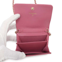 将图像加载到图库查看器中，CHANEL Mademoiselle Chain Wallet Pink Lambskin
