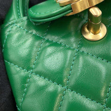 将图像加载到图库查看器中，CHANEL Mini ChainClutch Bag GreenAP3435 Aged Calf Leather
