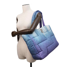 将图像加载到图库查看器中，JIMMY CHOO Raya Soft Tote Bag Blue/Purple/White Nylon
