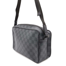 将图像加载到图库查看器中，LOUIS VUITTON Utility messenger RedN40280 Damier Graphite
