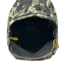 将图像加载到图库查看器中，FENDI Bugs Backpack Camouflage Green7VZ042 Nylon
