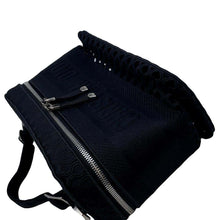 将图像加载到图库查看器中，Dior DiorTravel Vanity Bag BlackS5480VWRA Canvas
