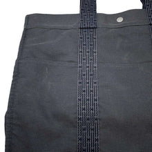 将图像加载到图库查看器中，HERMES Her Line Tote Gray Canvas Size GM
