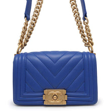 Load image into Gallery viewer, CHANEL Chevron Boy Chanel ChainShoulder BlueA67085 Lambskin Size 20
