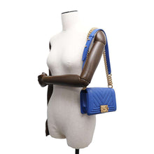 Load image into Gallery viewer, CHANEL Chevron Boy Chanel ChainShoulder BlueA67085 Lambskin Size 20
