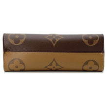 将图像加载到图库查看器中，LOUIS VUITTON Onthego EW RedM46653 Monogram Reverse Canvas Monogram Giant
