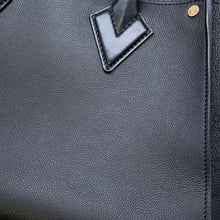 Load image into Gallery viewer, LOUIS VUITTON On My Side NoirM22225 Calf Leather Monogram Mahina Size GM
