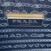 将图像加载到图库查看器中，PRADA Saffiano Leather Re-Edition 2005 Shoulder Bag Black1BH204 Leather
