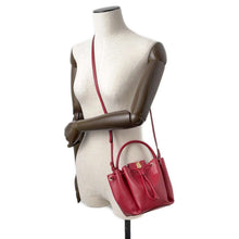 将图像加载到图库查看器中，BURBERRY TBMonogram Bucket Bag Red8045043 Leather
