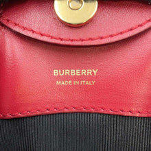 将图像加载到图库查看器中，BURBERRY TBMonogram Bucket Bag Red8045043 Leather
