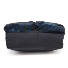 将图像加载到图库查看器中，Bottega Veneta 2WAY Mesh Messenger Bag Black/Blue573062 Nylon
