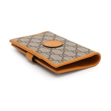 将图像加载到图库查看器中，GUCCI GG Supreme Passport Case Beige/Yellow724562 GG SupremeCanvas Leather
