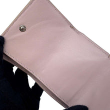 将图像加载到图库查看器中，SAINT LAURENT PARIS Tiny wallet Pink459784 Embossed Leather
