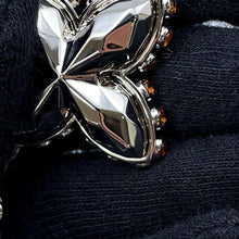 Load image into Gallery viewer, LOUIS VUITTON Pendant・LV Flower Studded SilverM01952 Metal
