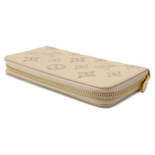 Load image into Gallery viewer, LOUIS VUITTON Zippy Wallet BeigeM82471 LV Broderie Anglaise
